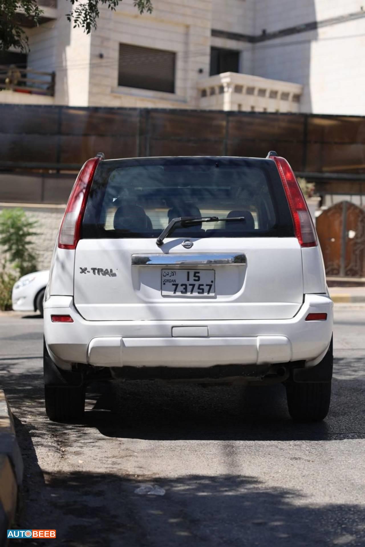 نيسان X-تريل 2004