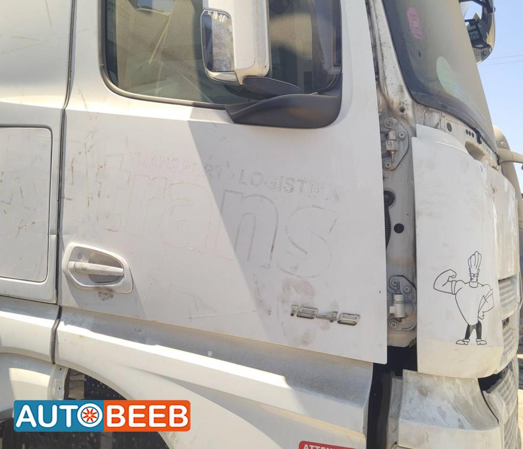 باب يمين مرسيدس mb4 2015