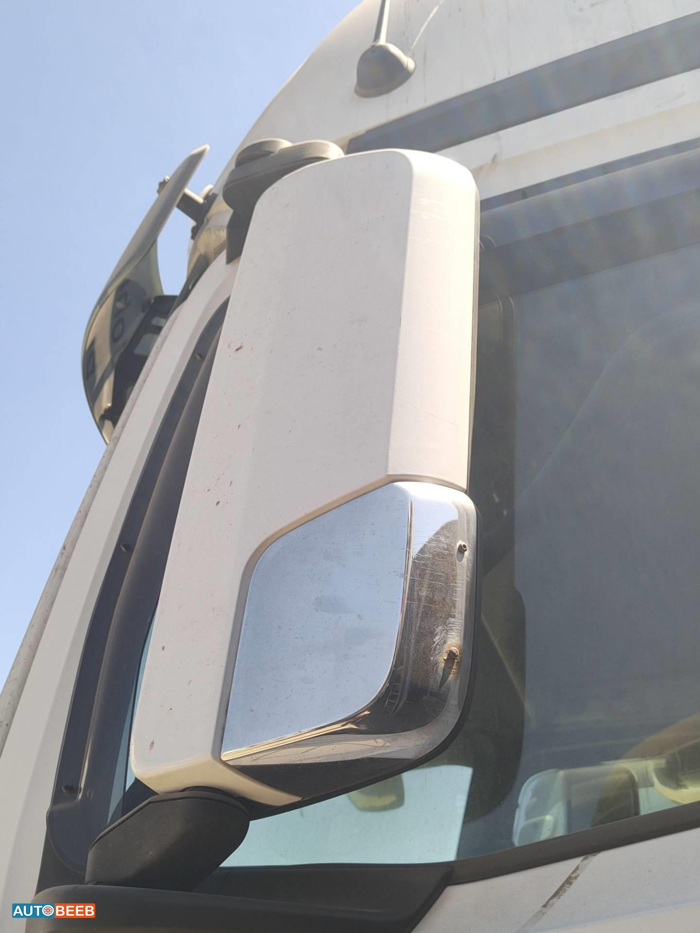مرآة جانبية شمال مرسيدس mb4 2015
