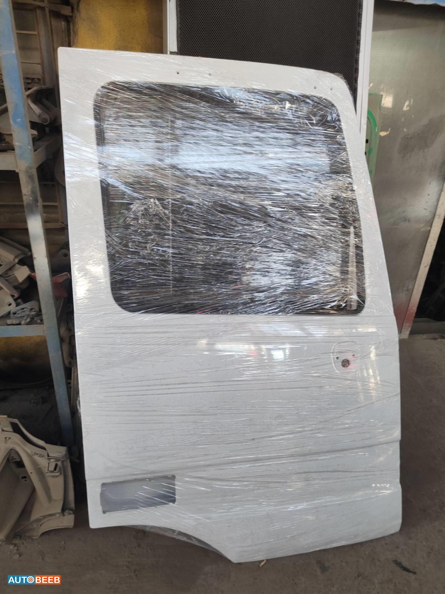 باب يمين مرسيدس اكتروس mp2 2006 2007
