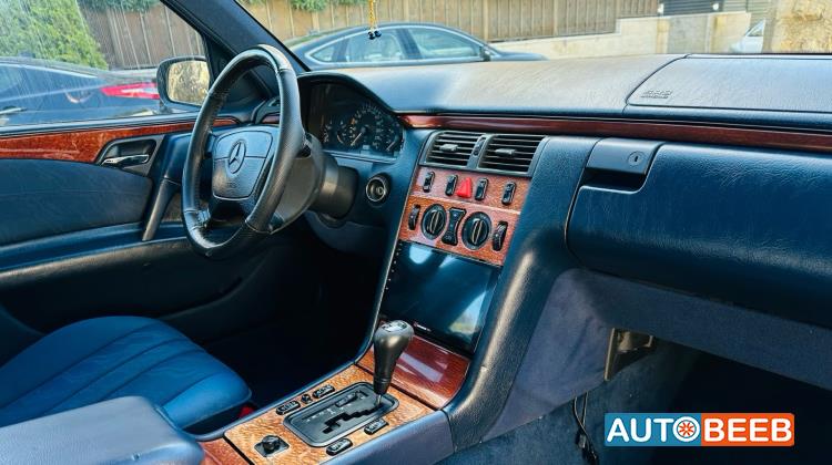 Mercedes Benz E200 1997