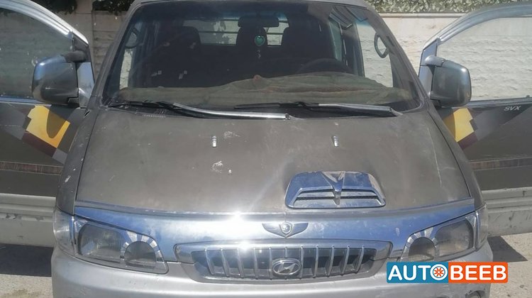 Minibus Hyundai 2001