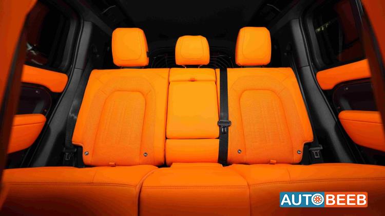 Land Rover Defender 2022