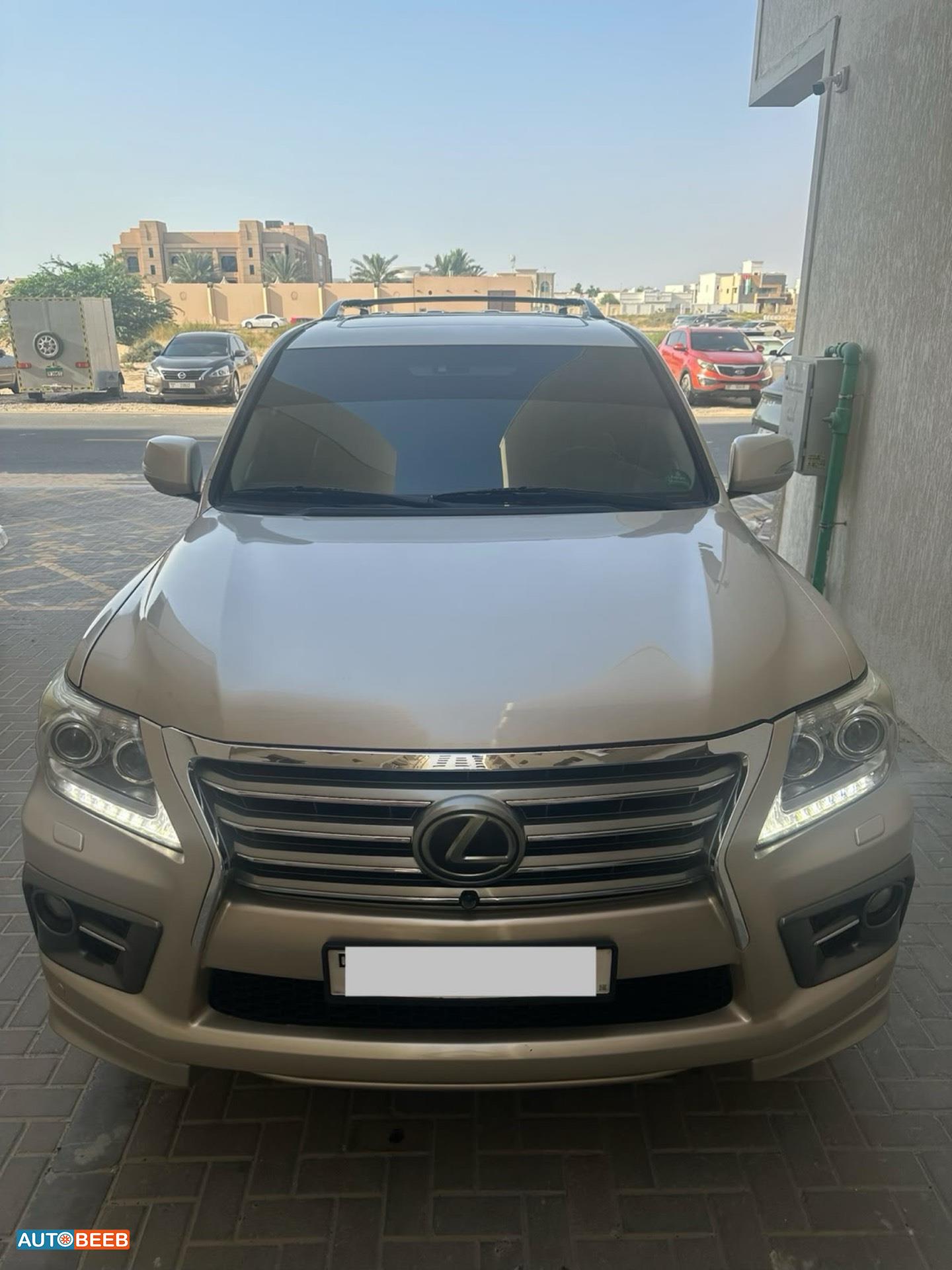 Lexus LX570 2013