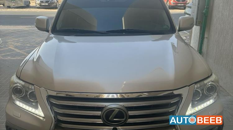 Lexus LX570 2013