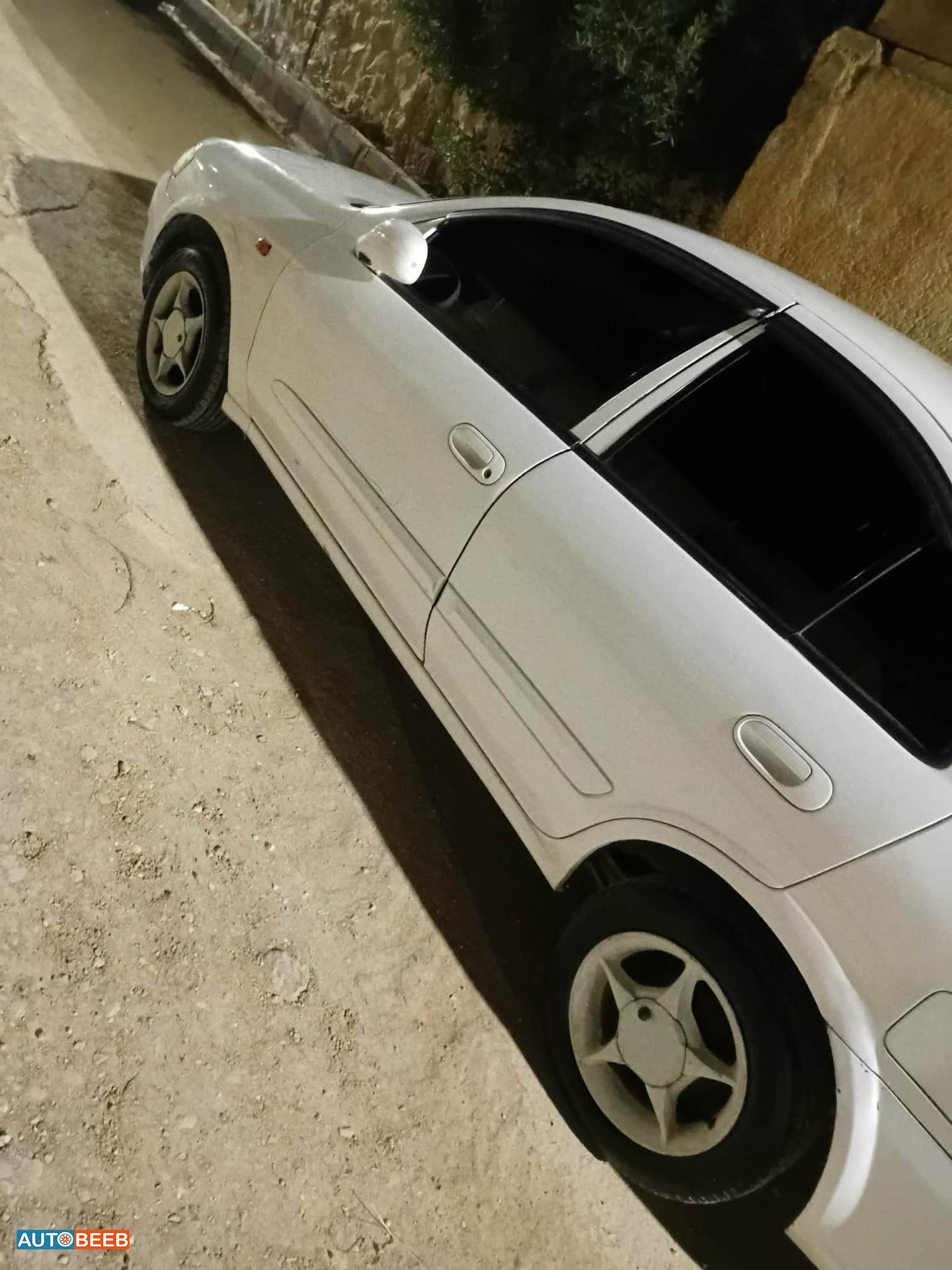 نيسان صني 2013