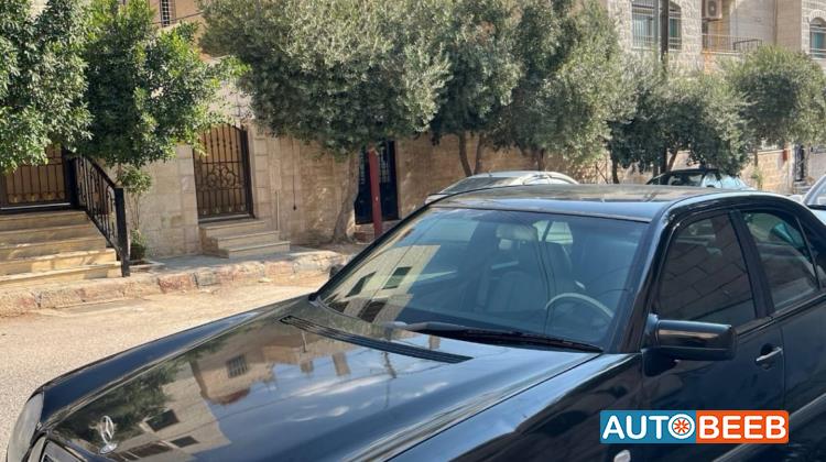 مرسيدس بنز E200 2004