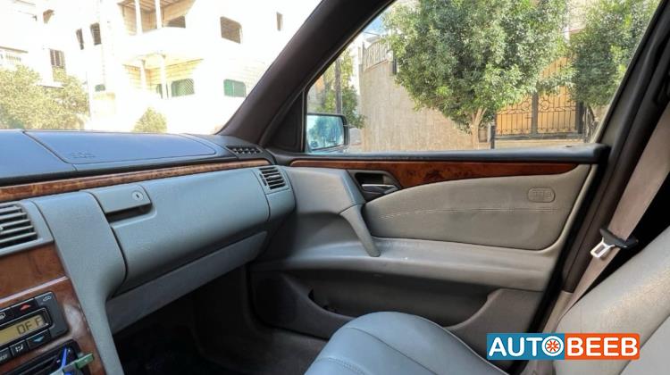 مرسيدس بنز E200 2004