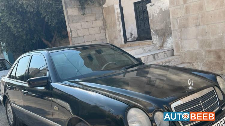 مرسيدس بنز E200 2004