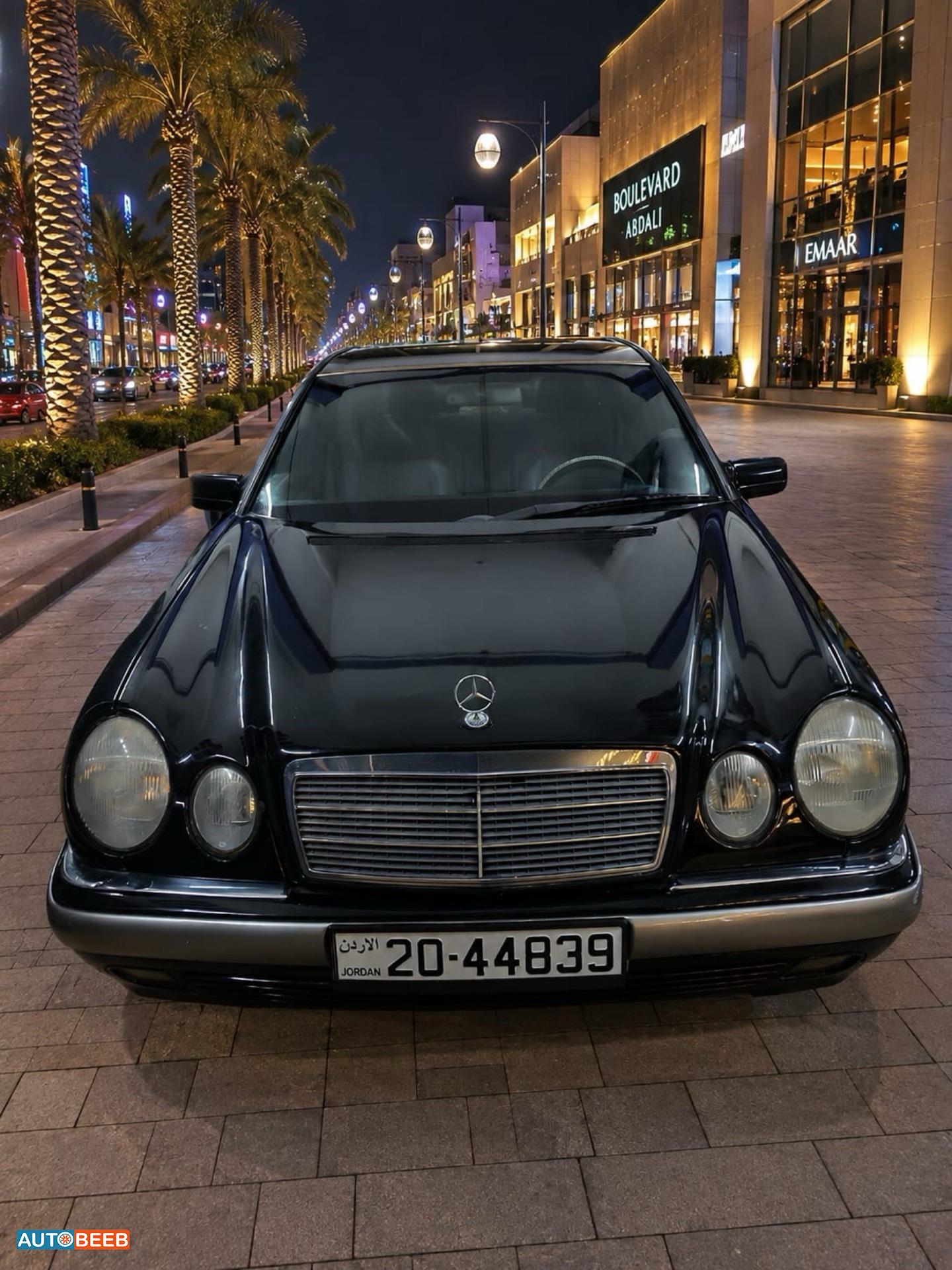 مرسيدس بنز E200 2004