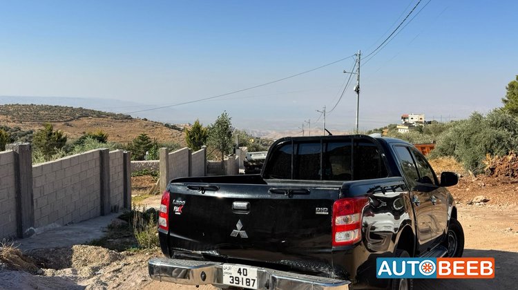 Mitsubishi L200 2016