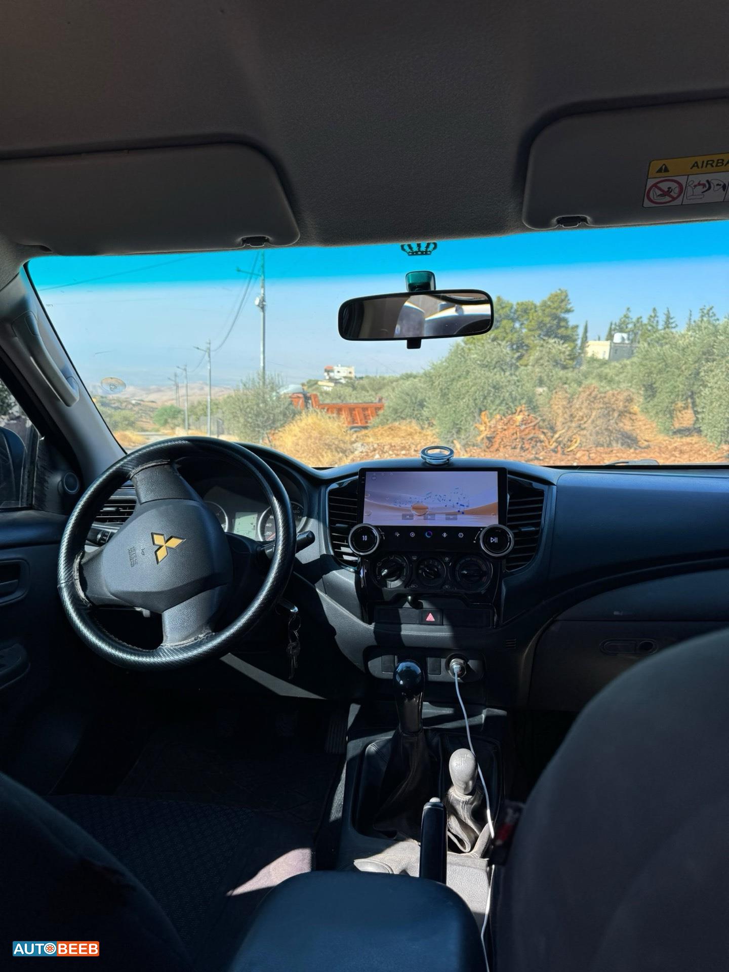 Mitsubishi L200 2016