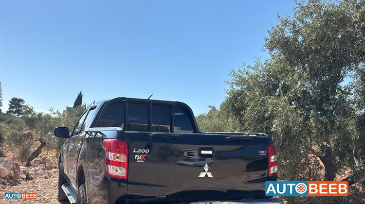 Mitsubishi L200 2016