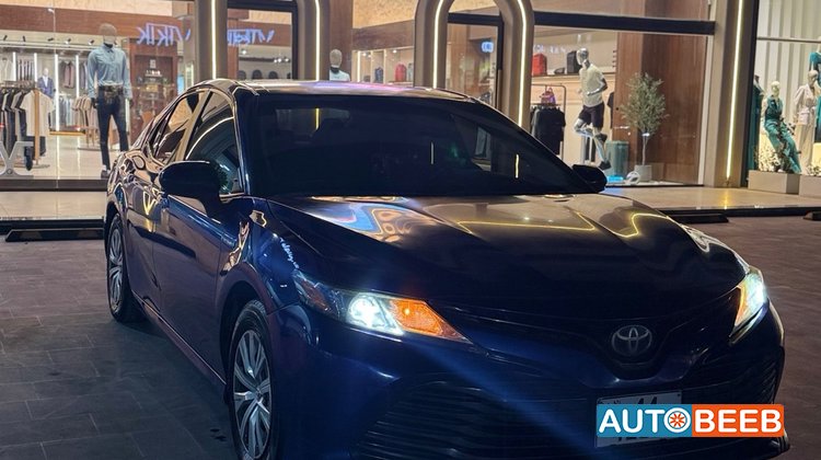 Toyota Camry 2018