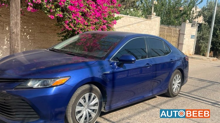 Toyota Camry 2018