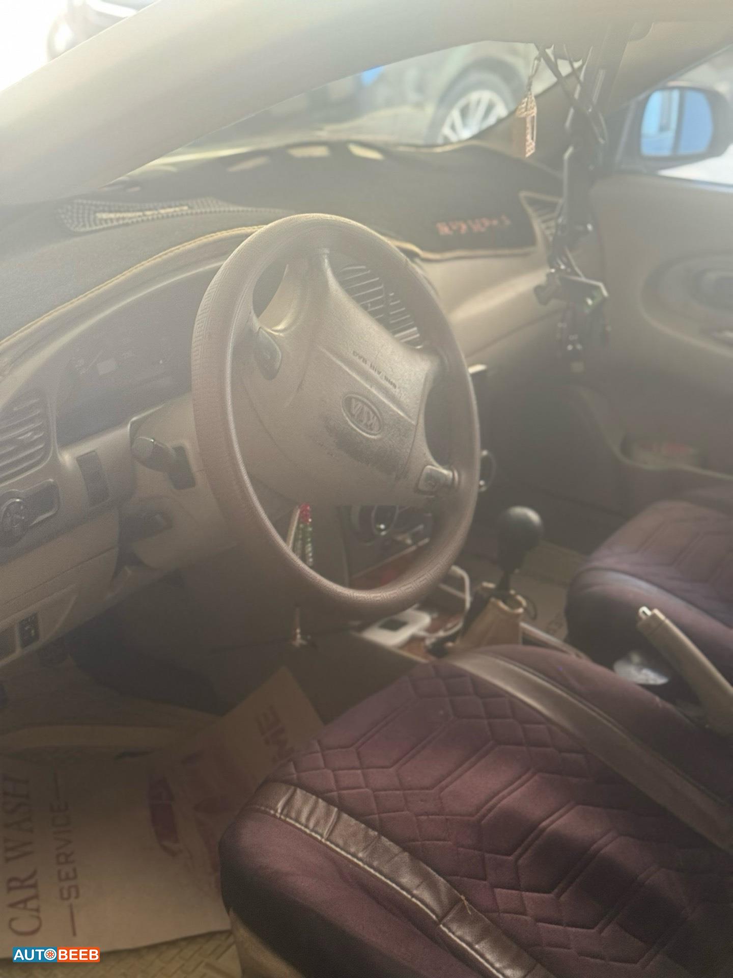 KIA Spectra 2004