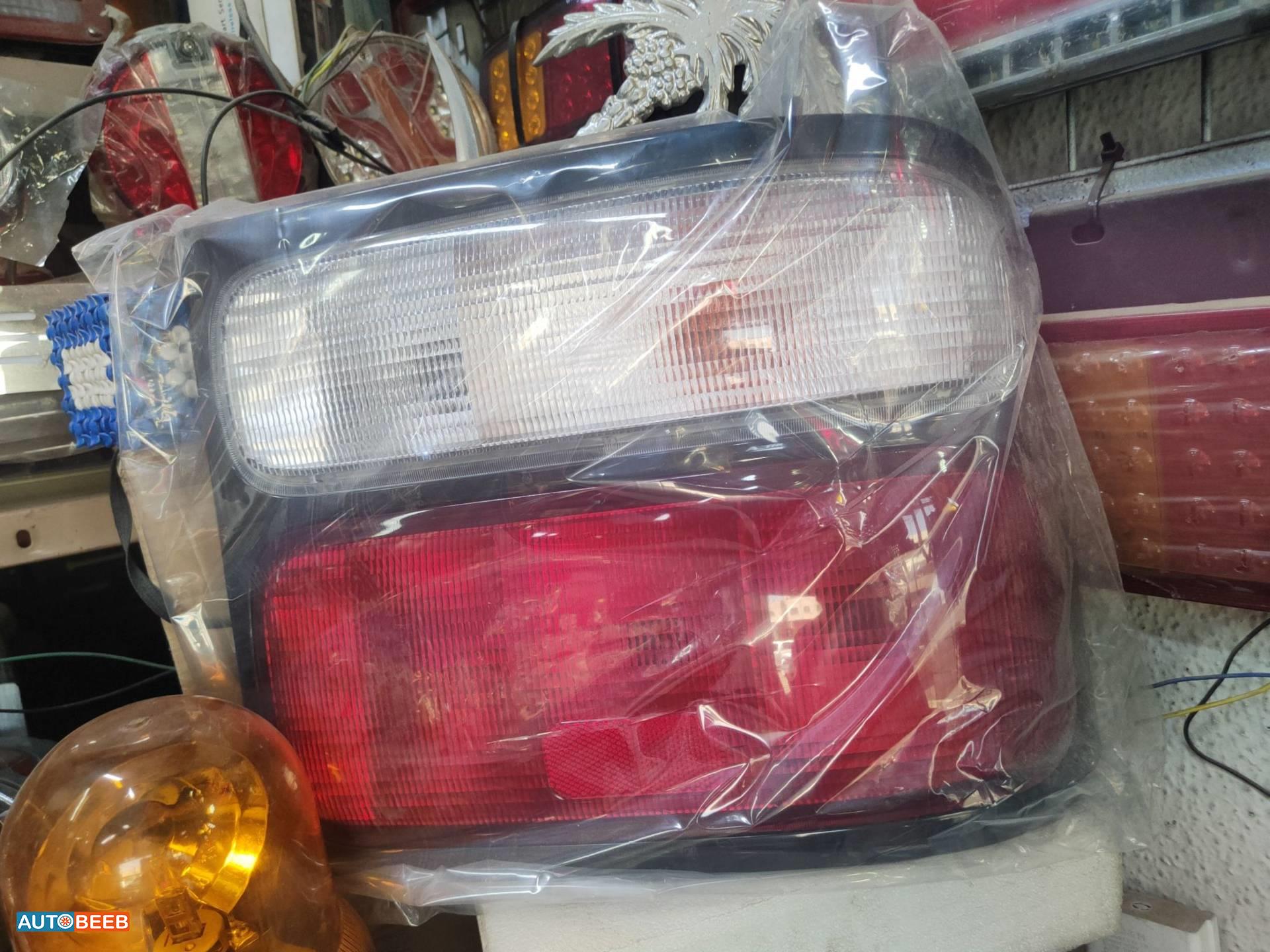 ضوء خلفي باص كوستر 