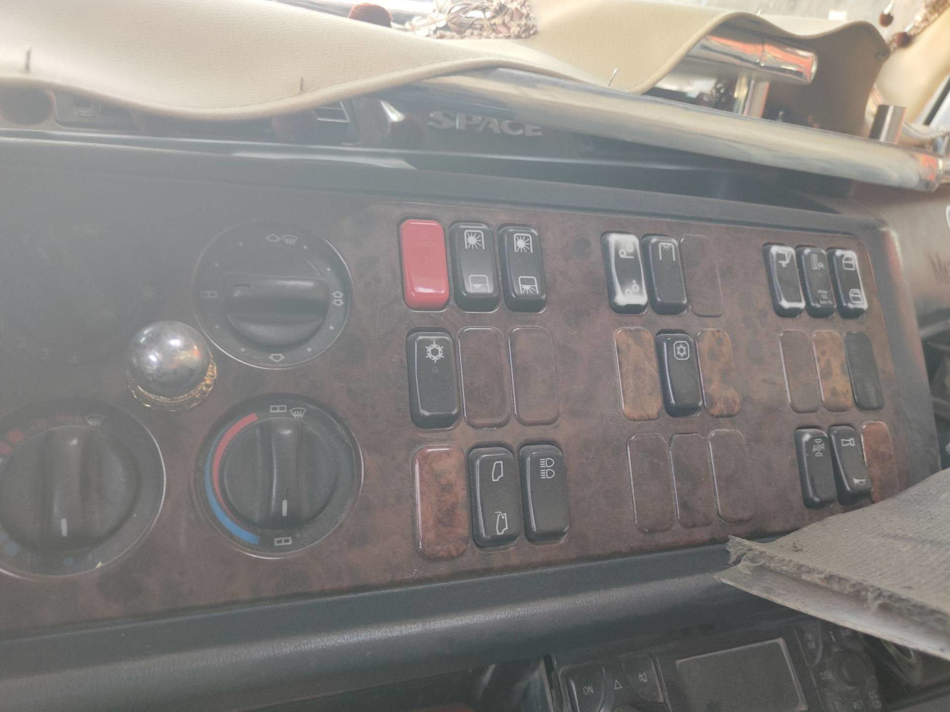 Cabin Parts Mercedes Benz