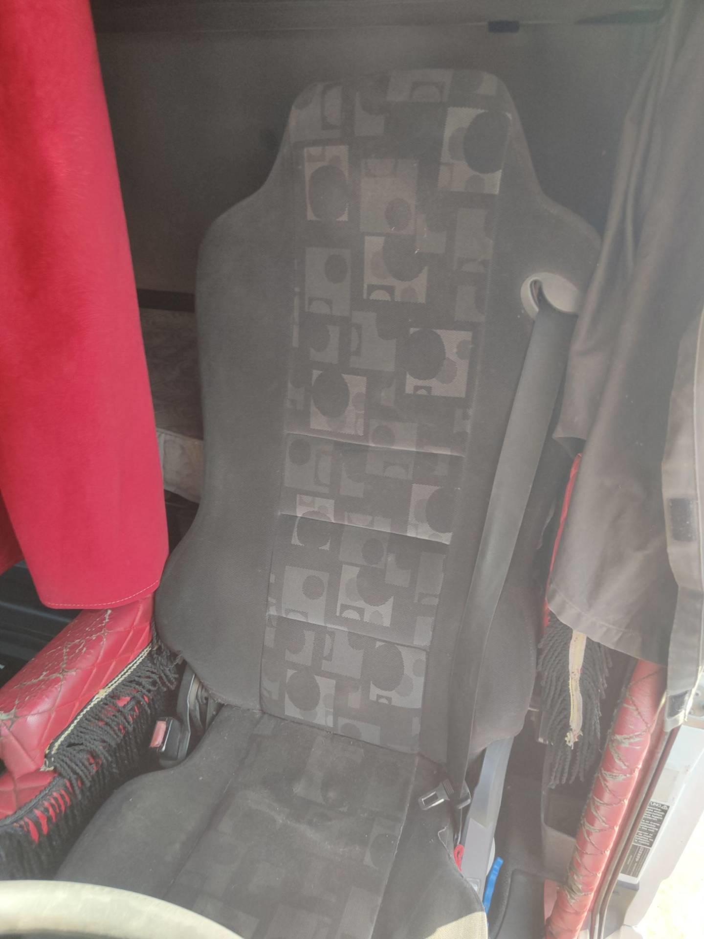 Cabin Parts Mercedes Benz