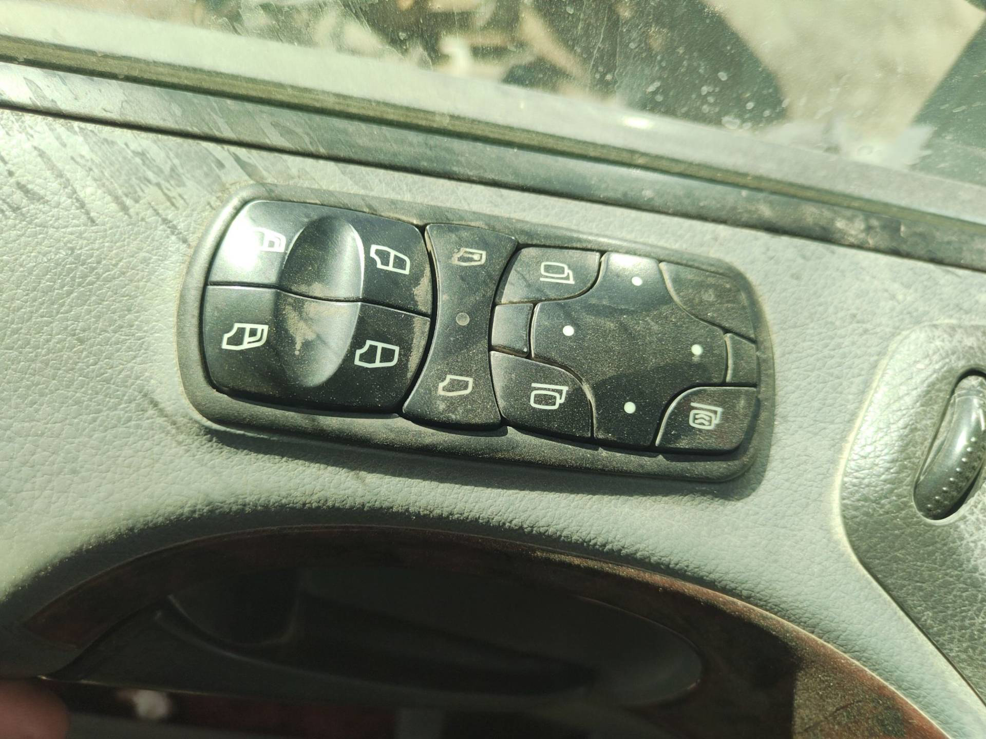 Cabin Parts Mercedes Benz