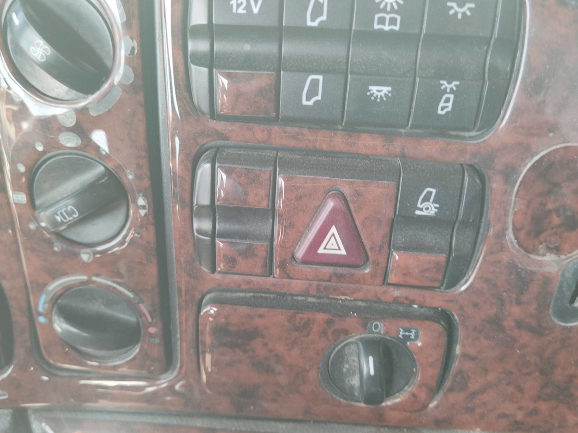Cabin Parts Mercedes Benz