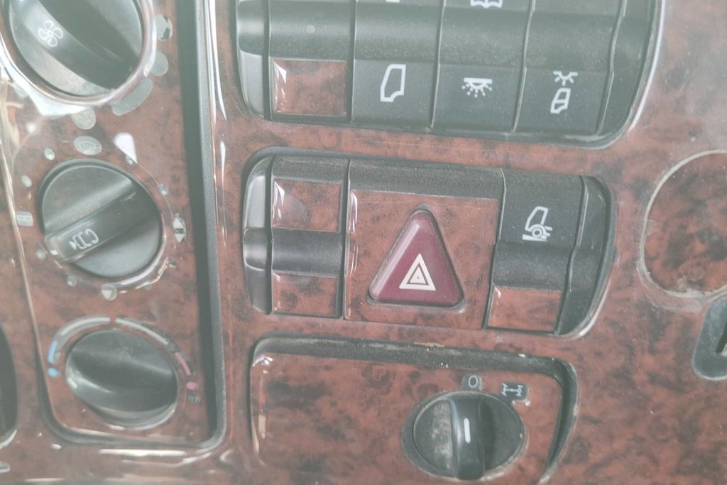 Cabin Parts Mercedes Benz