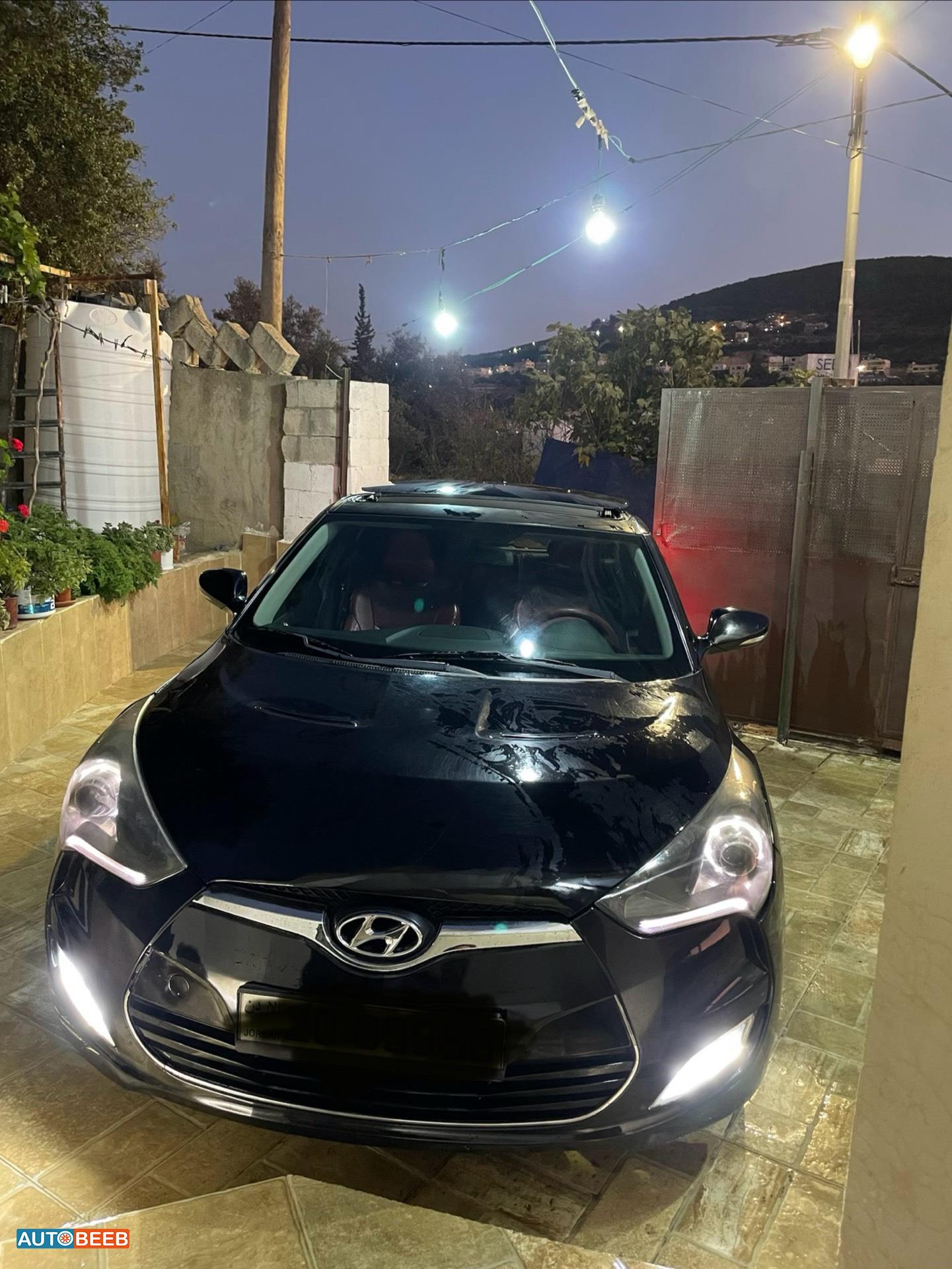 Hyundai Veloster 2012