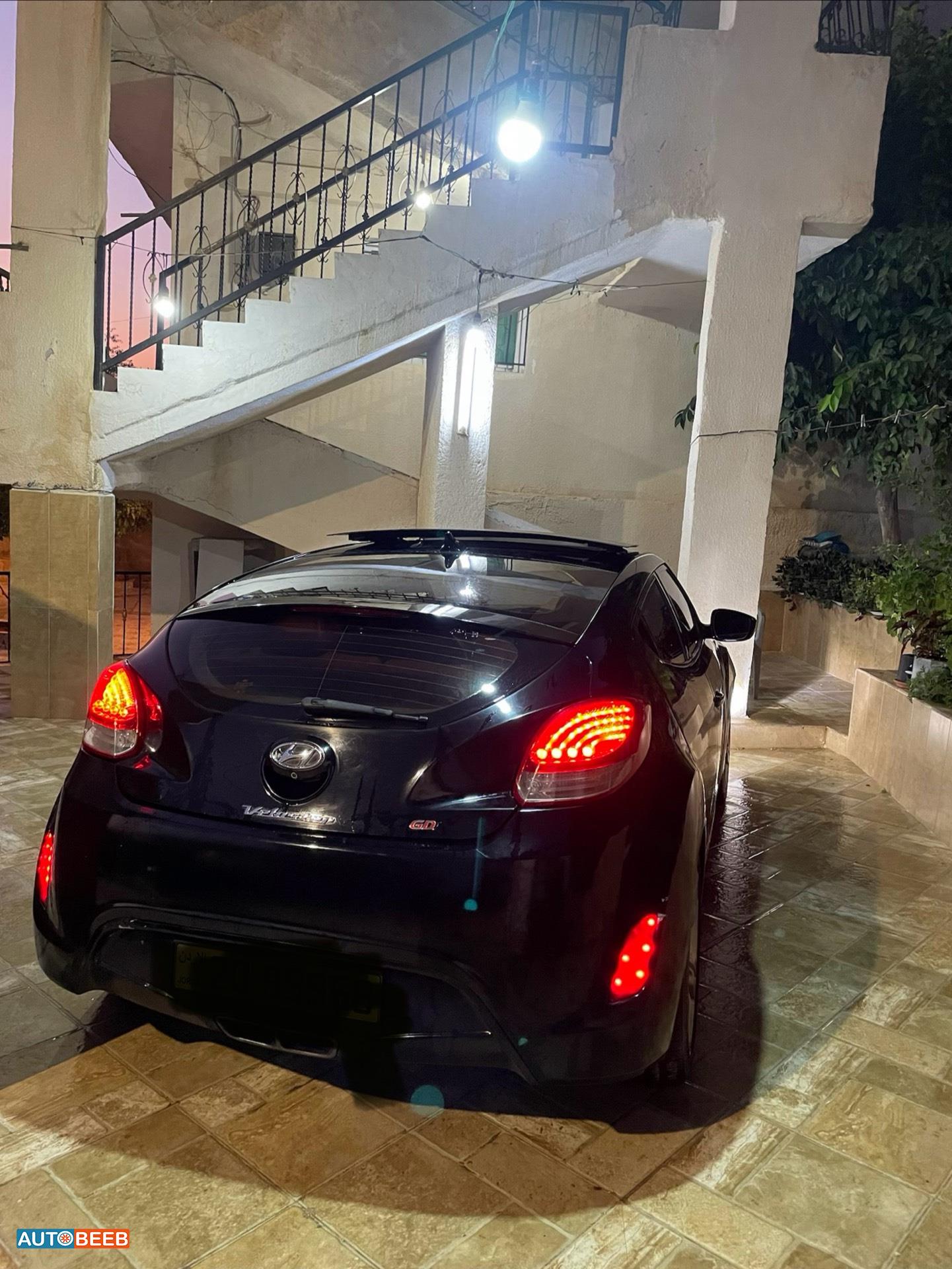 Hyundai Veloster 2012