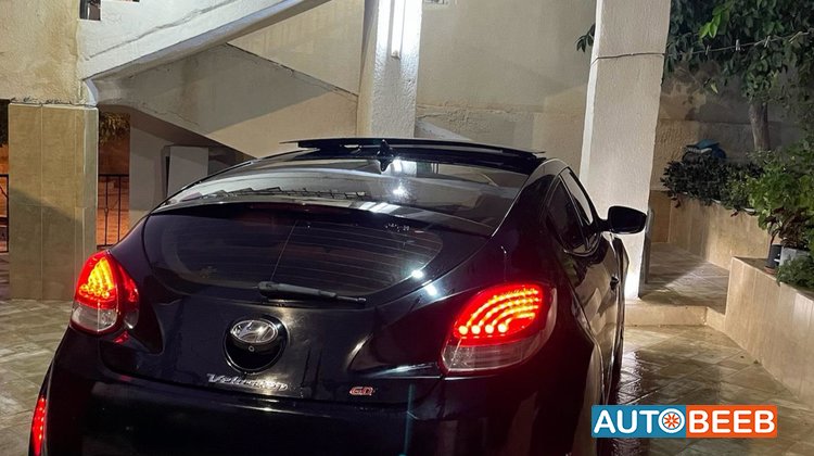 Hyundai Veloster 2012