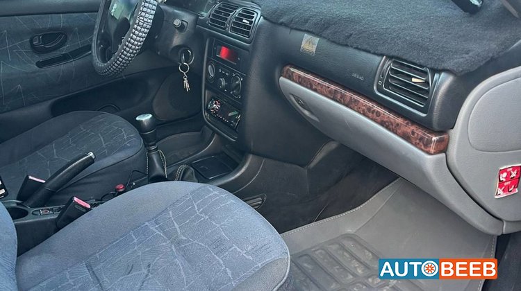 Peugeot 406 2002