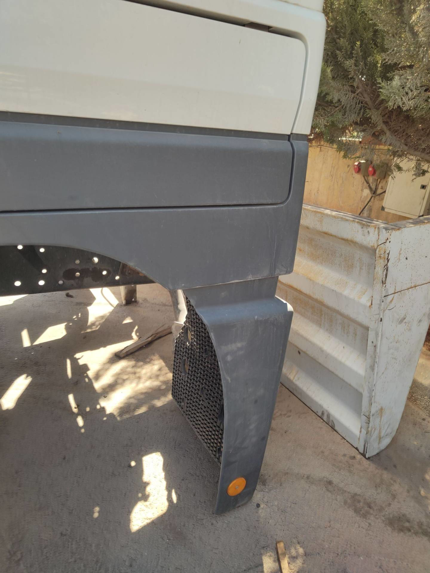 جناح مرسيدس اكتروس mp2 2004 2005 2006 2007