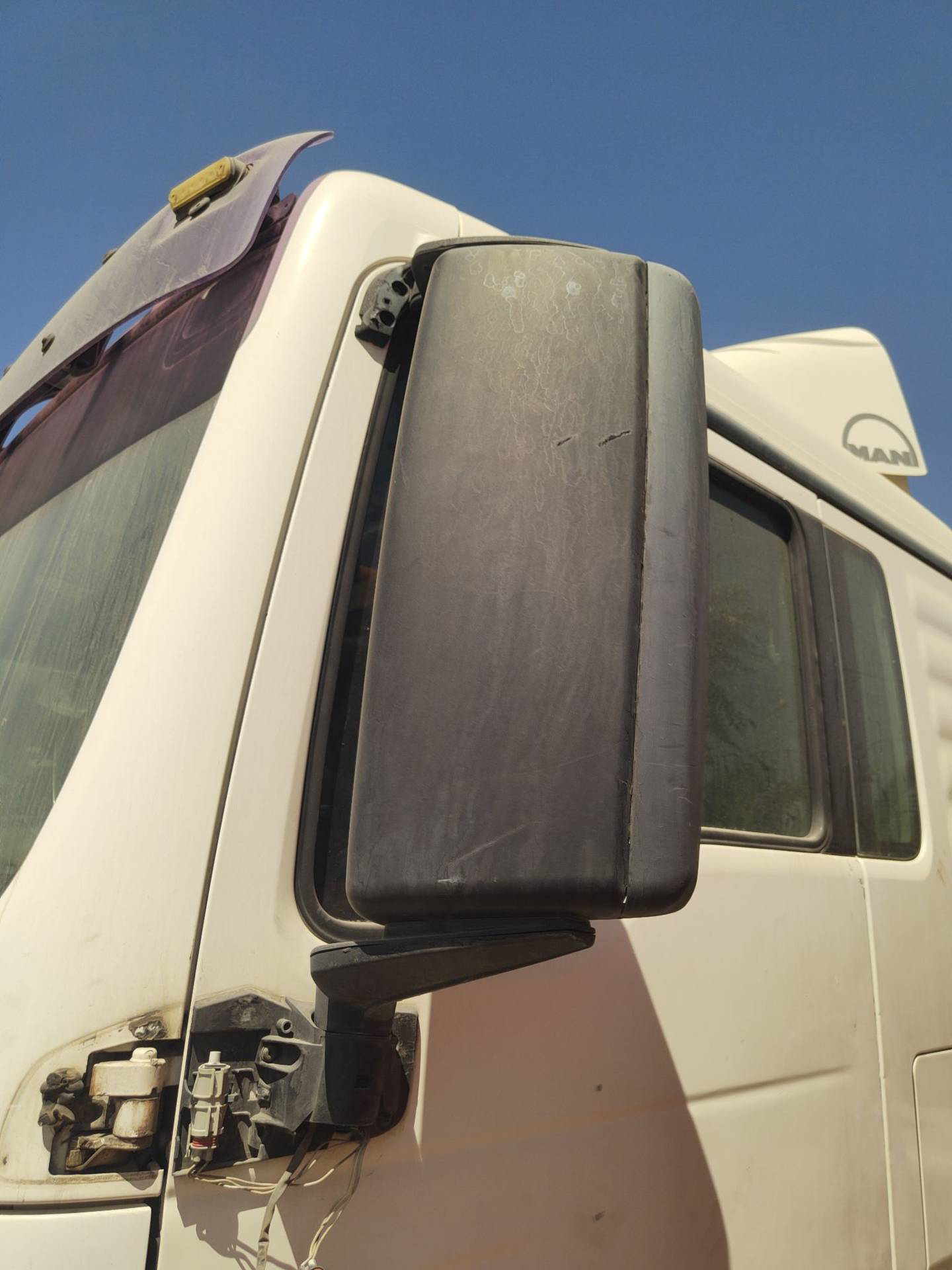 مرآة جانبية شمال مان TGX 2012 2013
