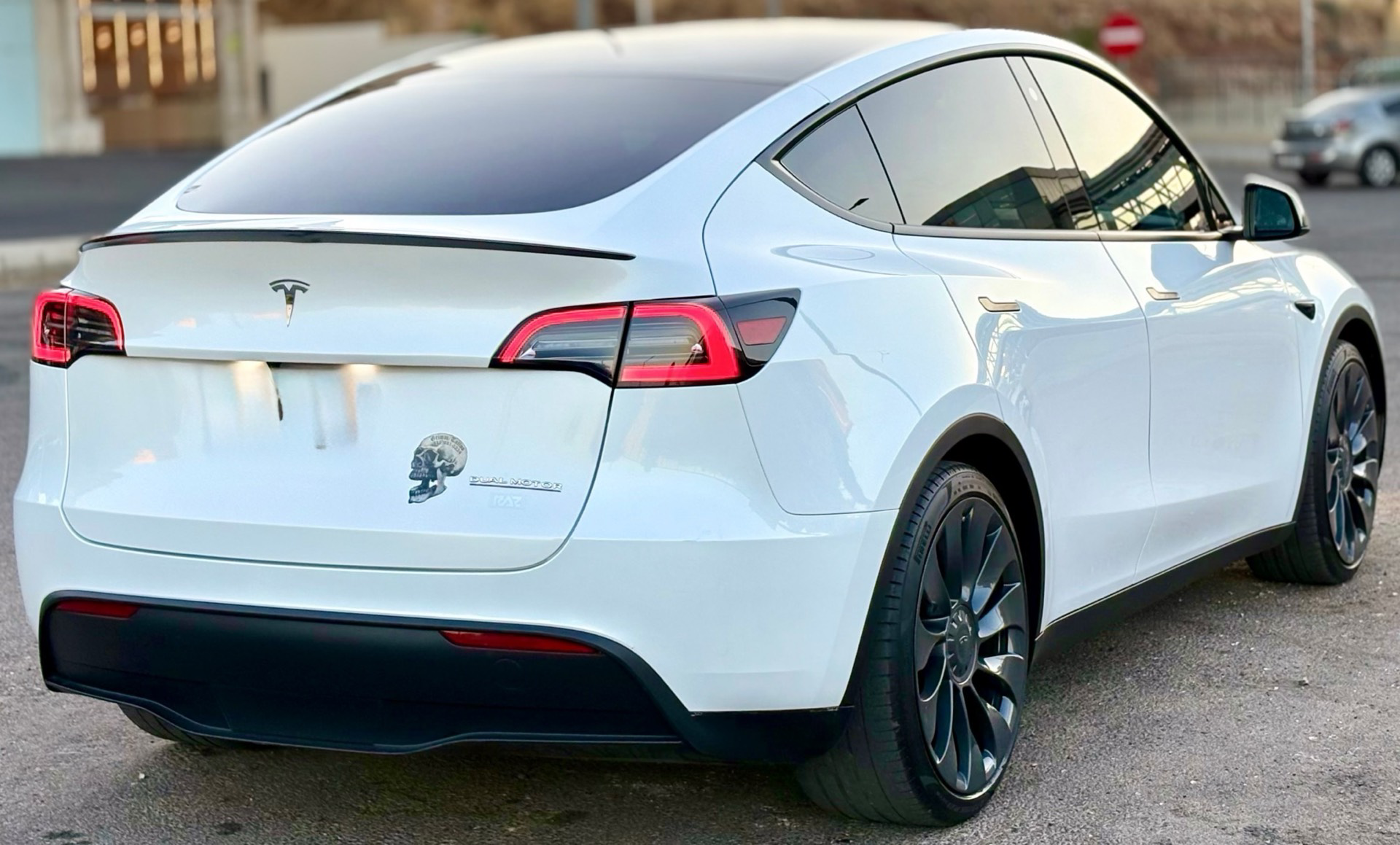 Tesla Y 2023