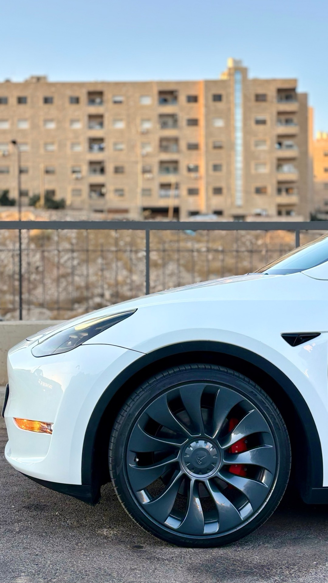 Tesla Y 2023