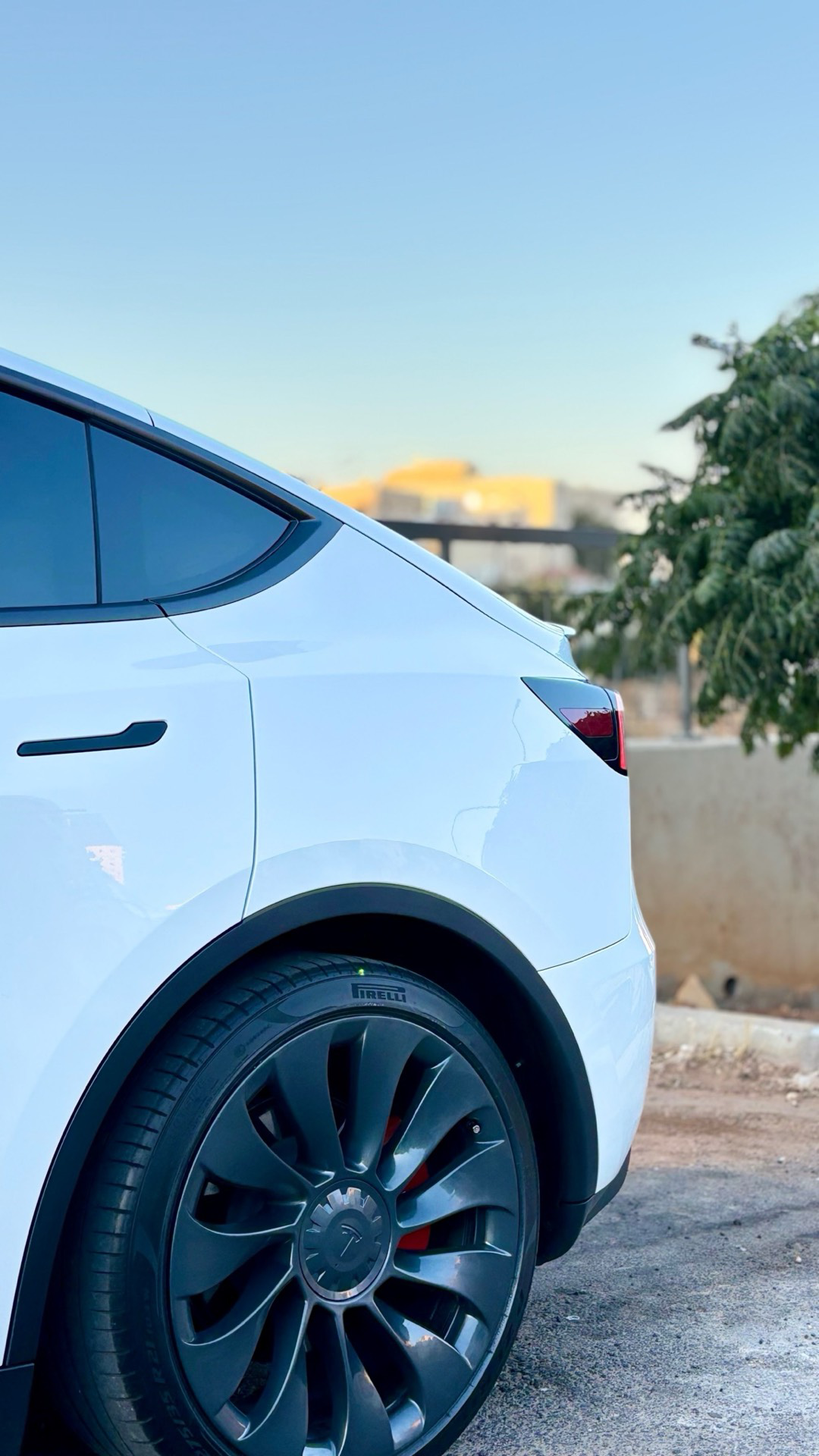 Tesla Y 2023