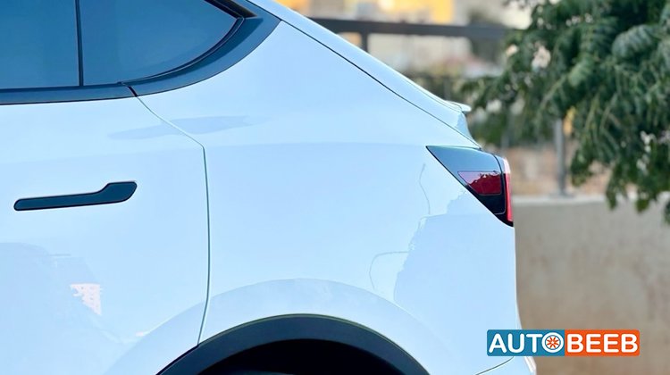 Tesla Y 2023