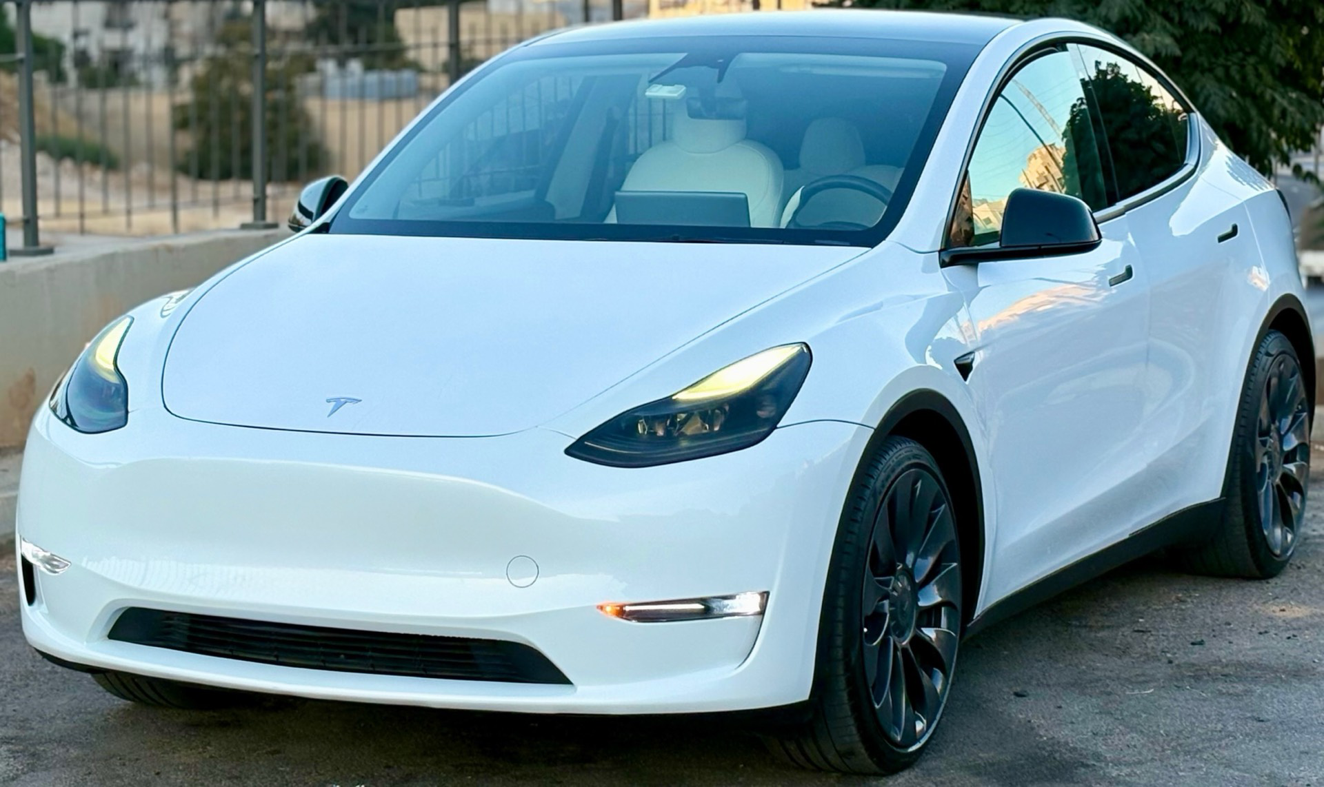 Tesla Y 2023