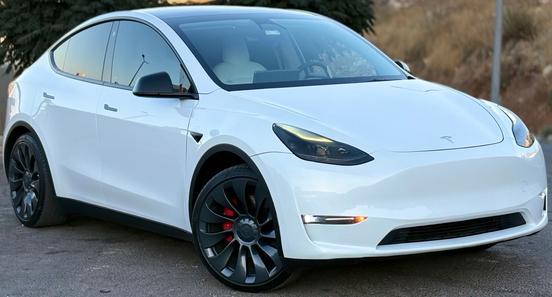 Tesla Y 2023