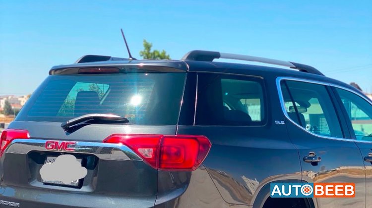GMC Acadia 2017