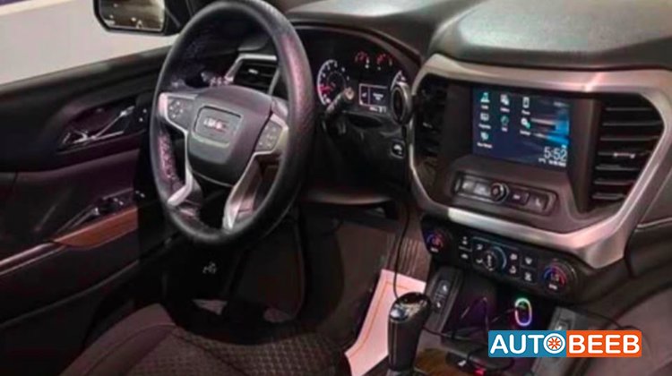 GMC Acadia 2017