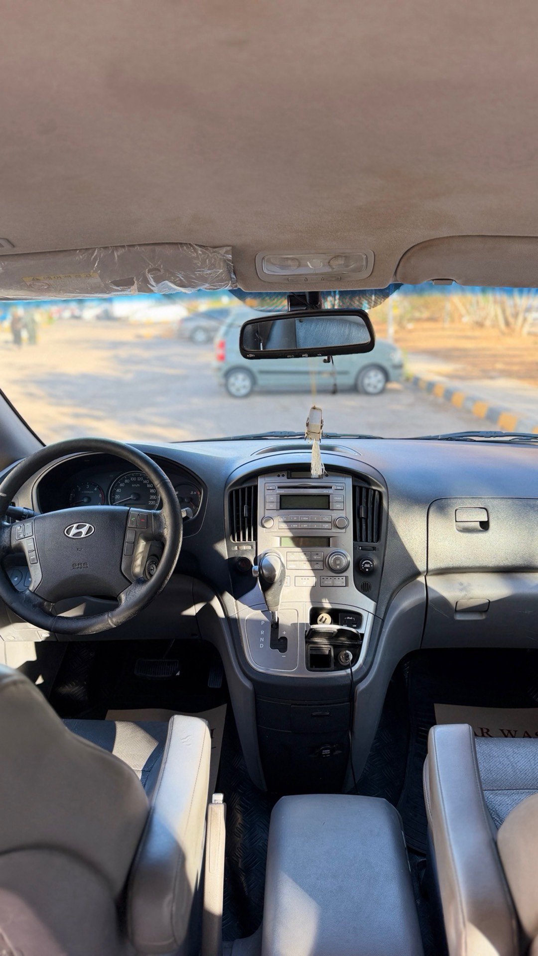 Minibus Hyundai 2012