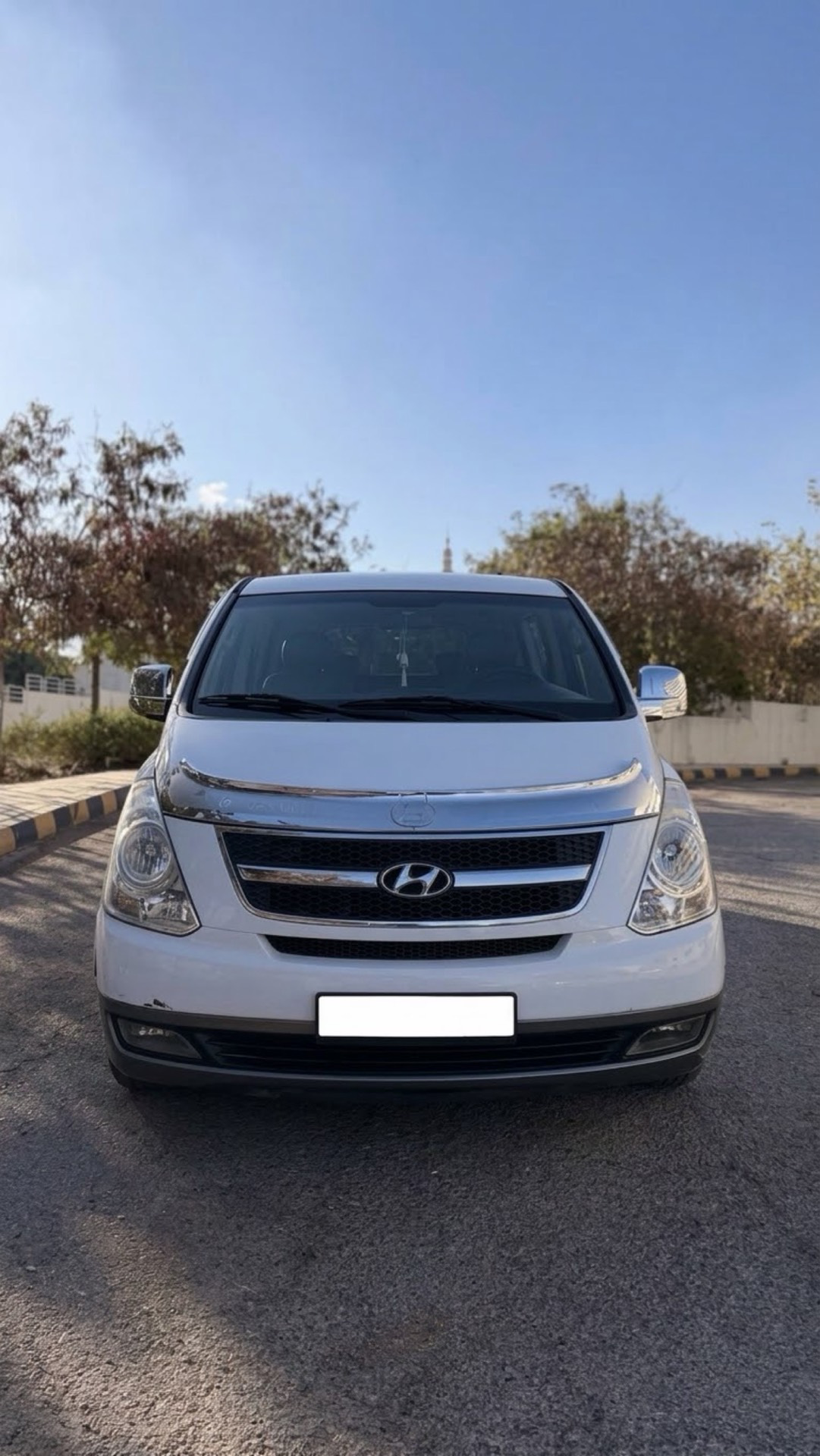 Minibus Hyundai 2012