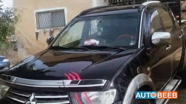 ميتسوبيشي L200 2012