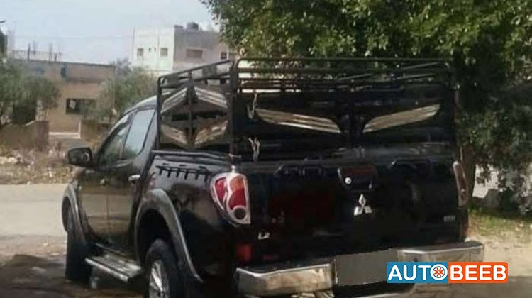 ميتسوبيشي L200 2012