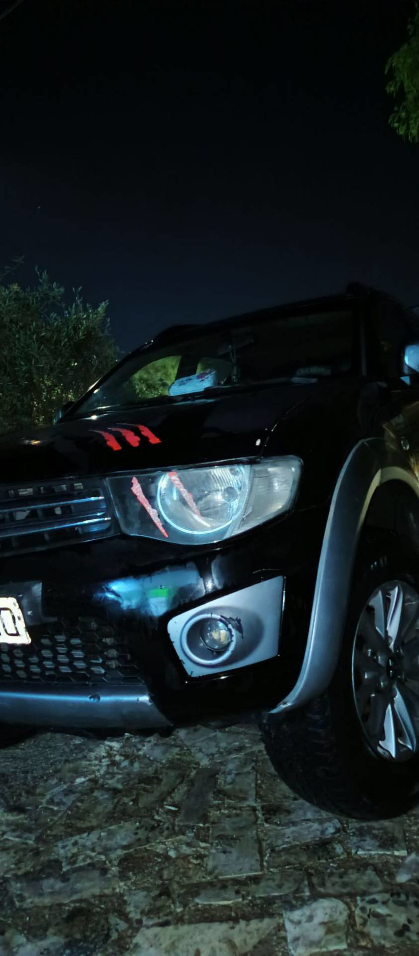 ميتسوبيشي L200 2012