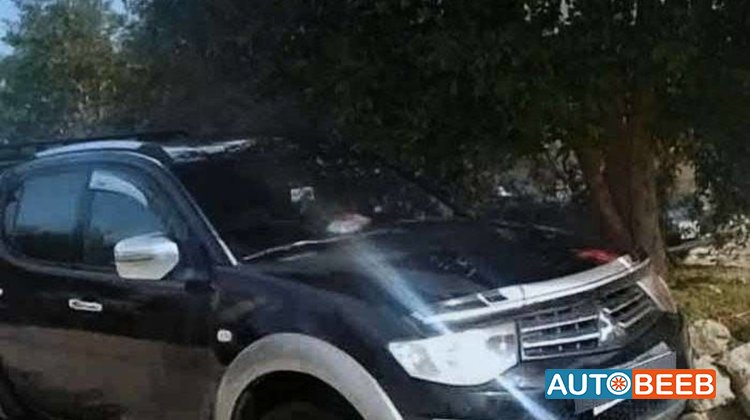ميتسوبيشي L200 2012