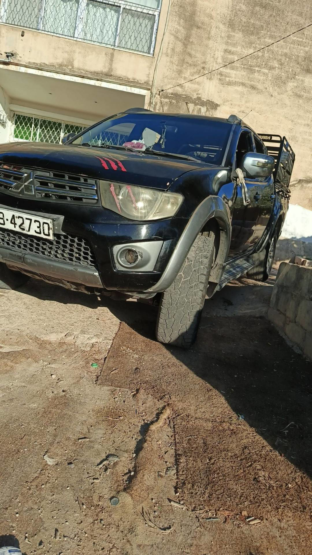 ميتسوبيشي L200 2012