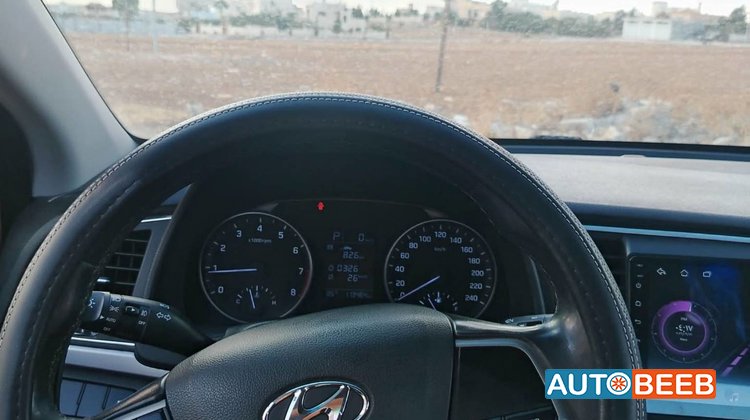 Hyundai Avante 2016