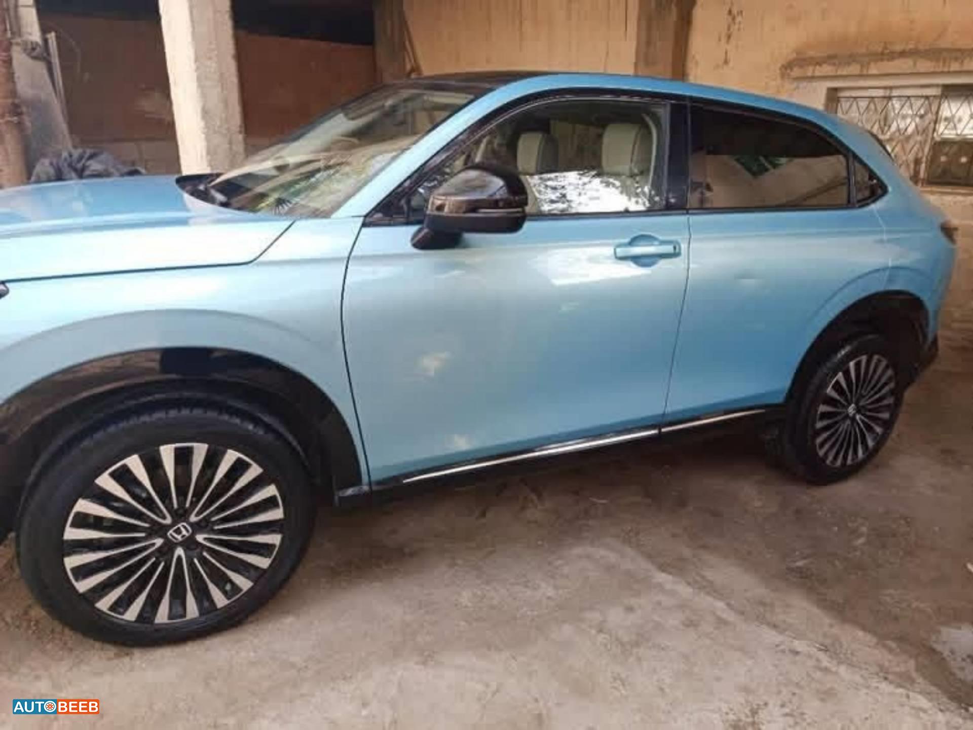هوندا e:NS1 2022