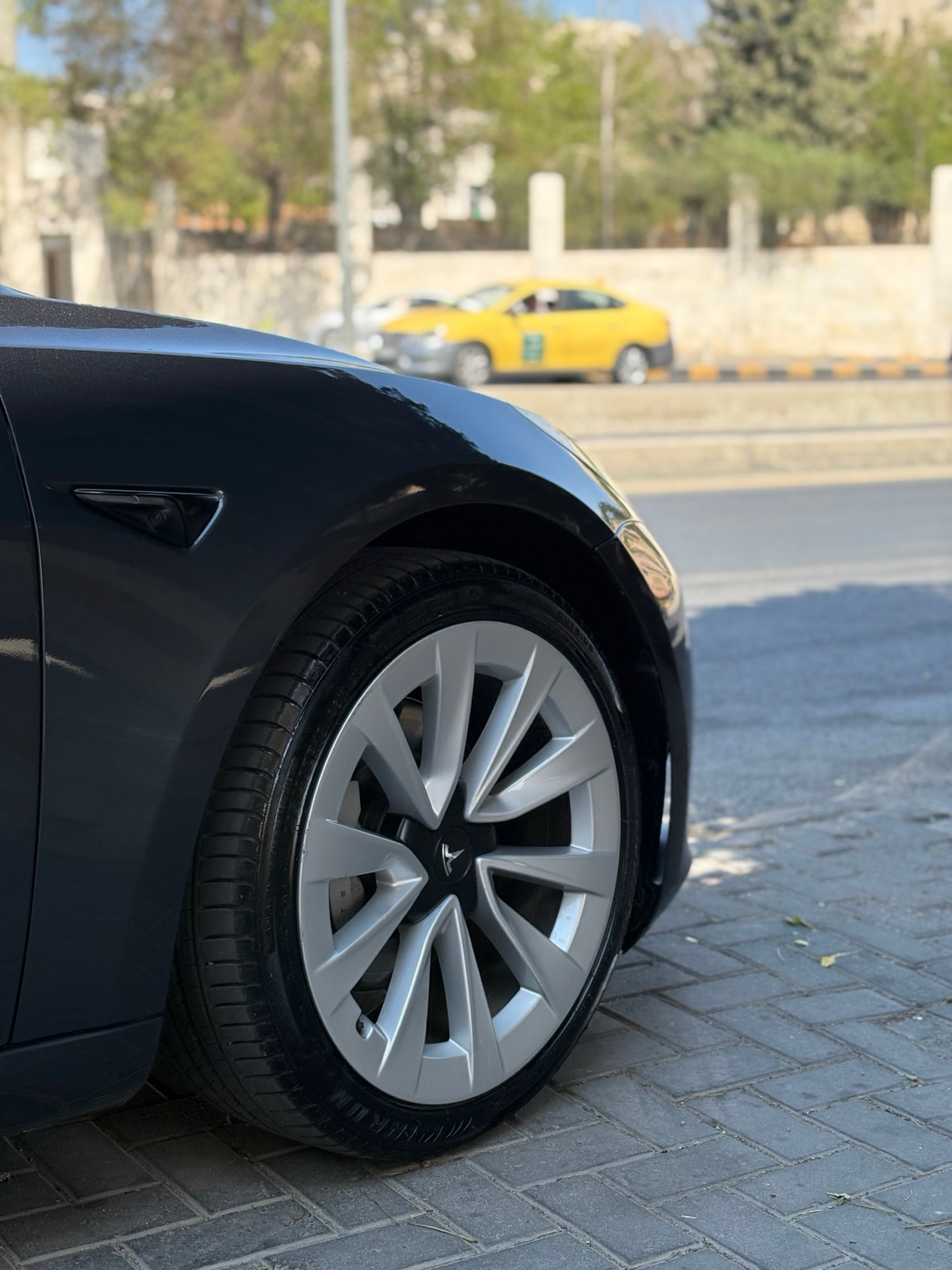 Tesla 3 2023